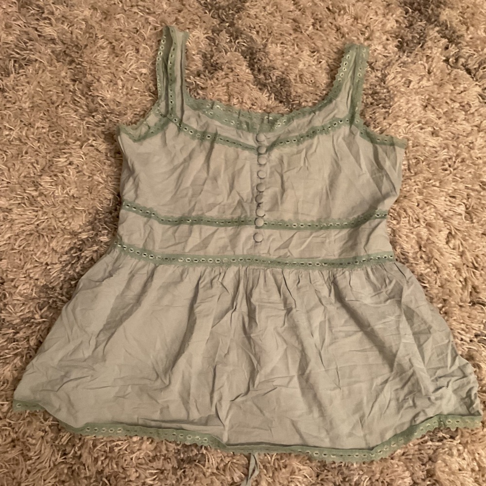 Cotton Express Sage Green Eyelet Lace Peplum Top‎ Sleeveless Button Front Large